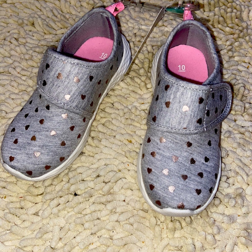 Carter’s Heart Shoes